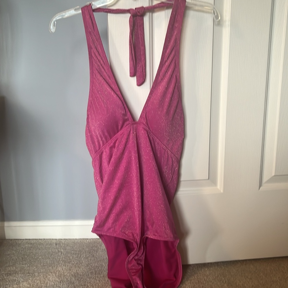 NWOT Women’s Pink One Piece Swimsuit